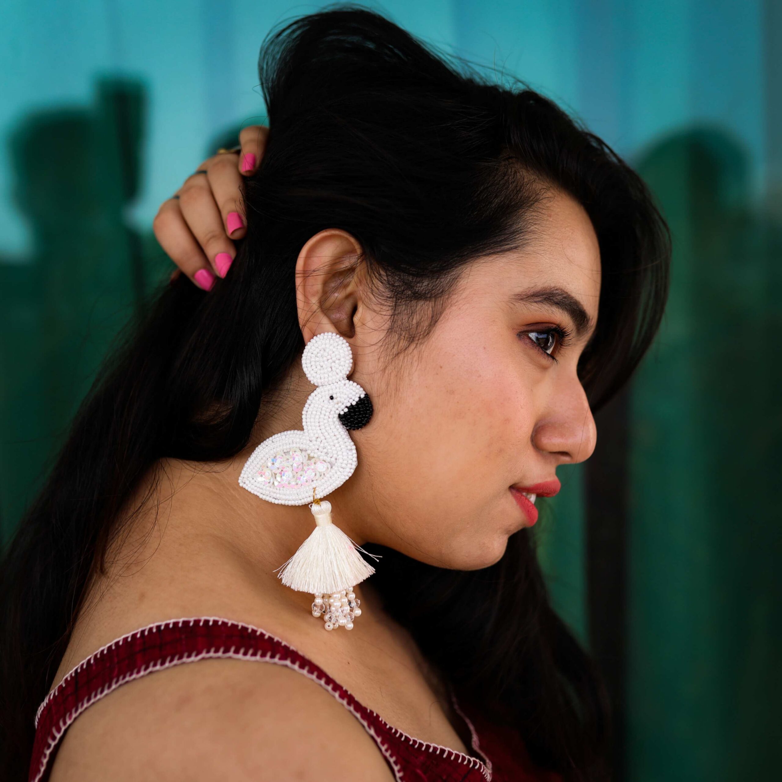 WHITE FLAMINGO BEAD EARRING