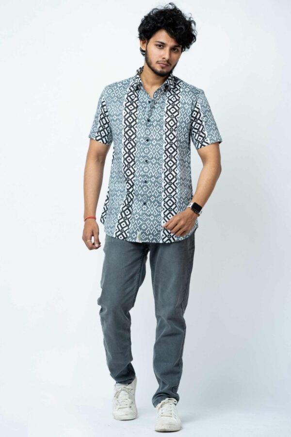 BLACK & GREY BLOCK  PRINT REGULAR FIT SHIRT