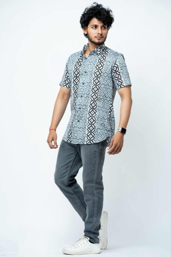 BLACK & GREY BLOCK  PRINT REGULAR FIT SHIRT - Image 2