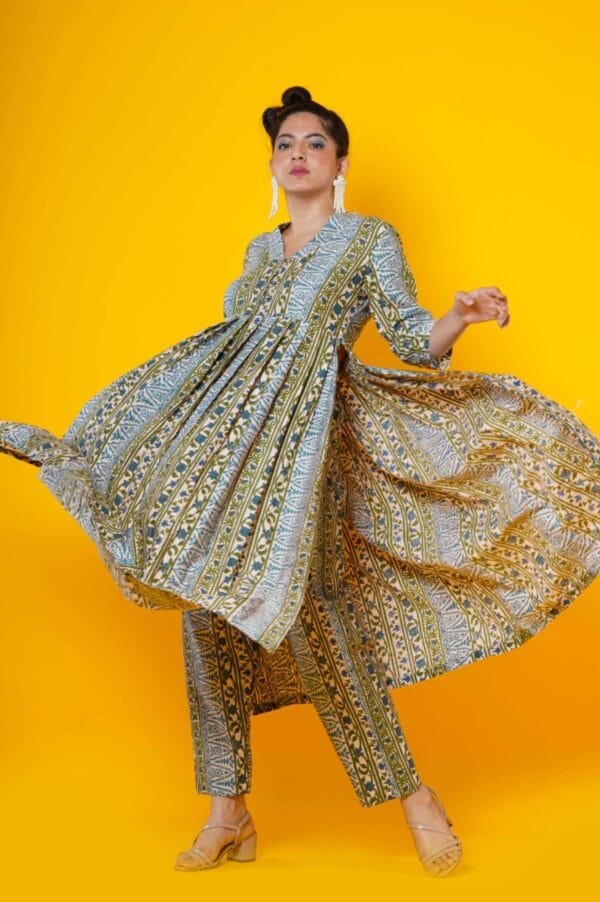 Cotton Kalamkari Print salwar suit - Image 3