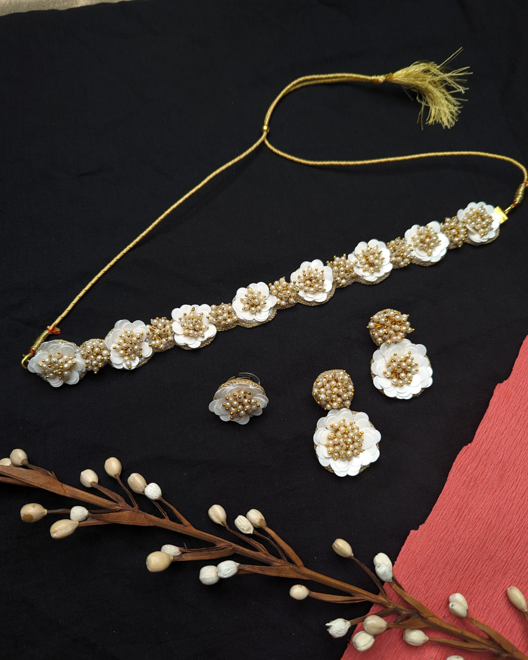 Aarya – Neckpiece, Earrings and Ring