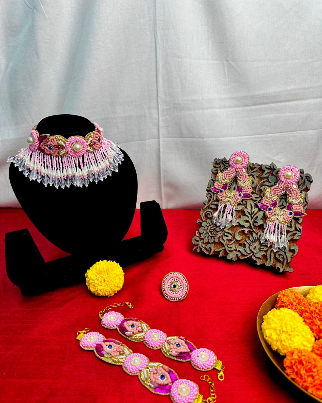 Anuragi (Gulabi) – Neckpiece, Earrings, Bracelets and Ring