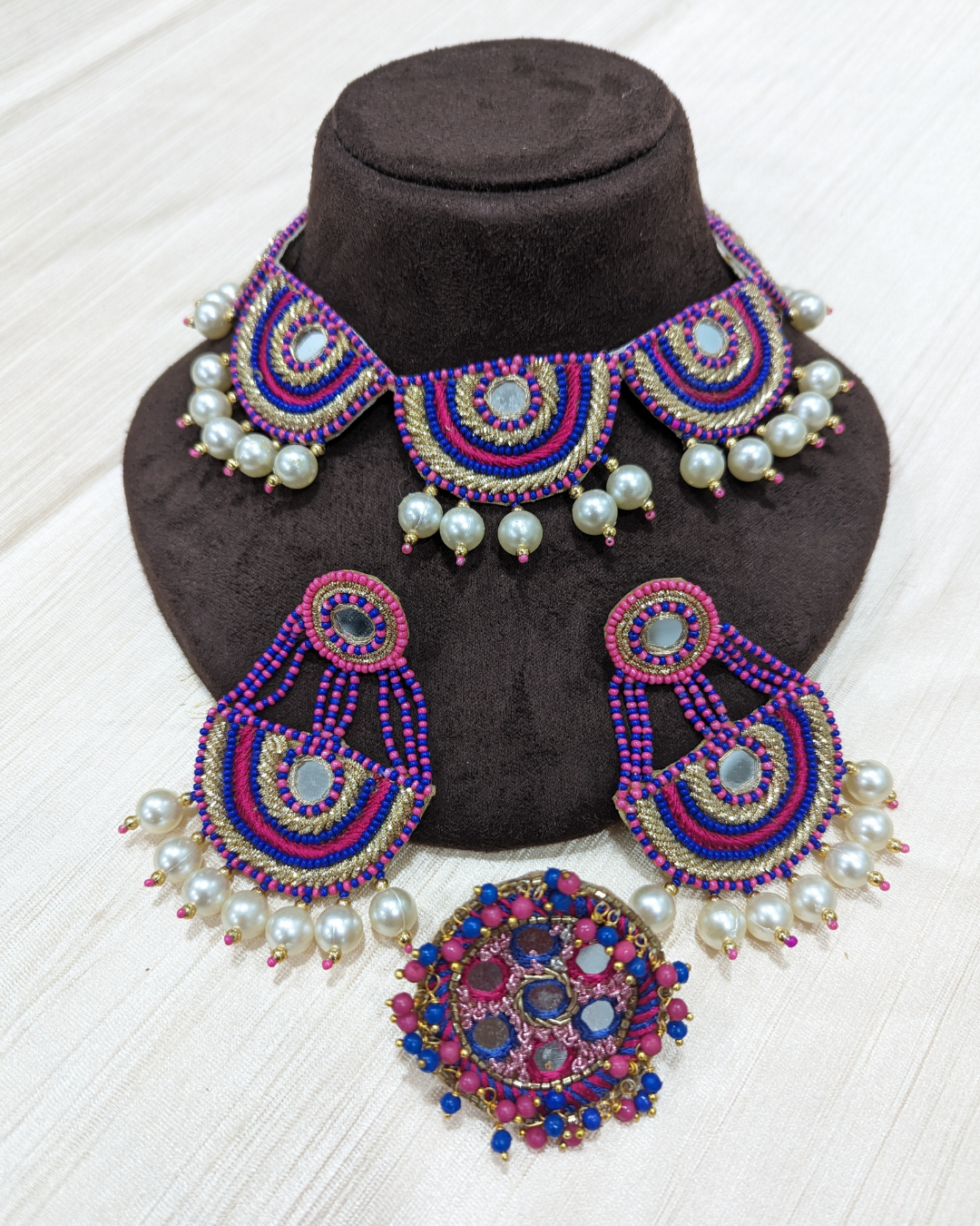 Rupali Haar – Neckpiece, Earrings and Ring