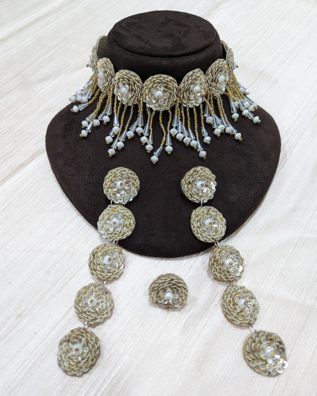 Phuljhari (Chaand) – Neckpiece, Earrings and Ring