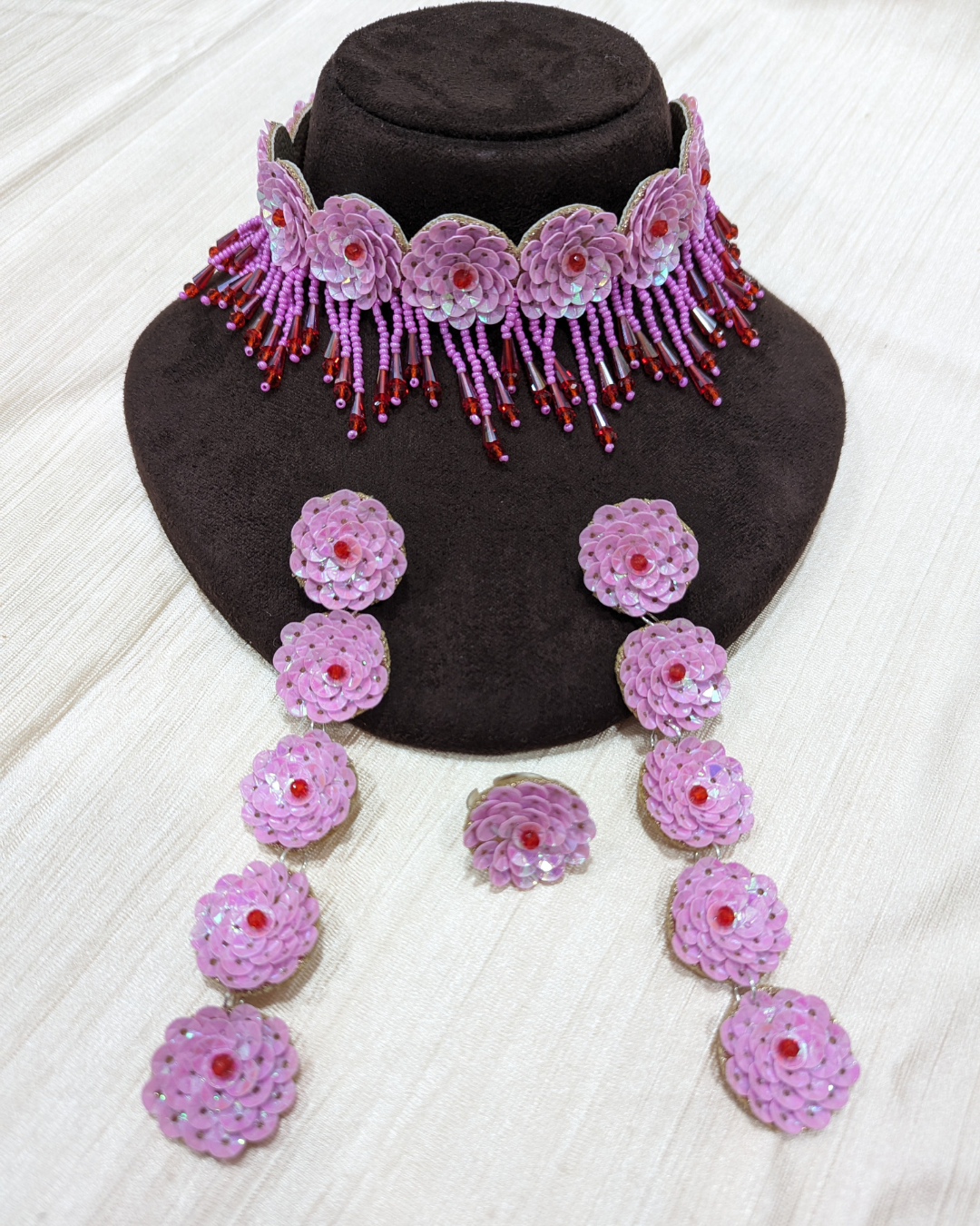 Phuljhari (Gulabi) – Neckpiece, Earrings and Ring