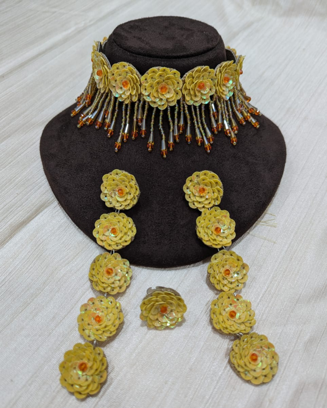 Phuljhari (Haldi) – Neckpiece, Earrings and Ring