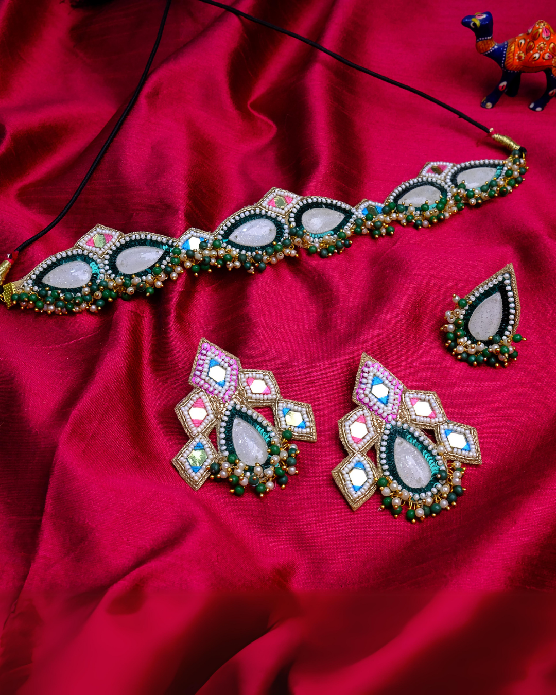 Preet – Neckpiece, Earrings and Ring