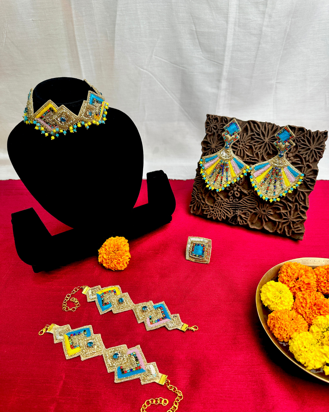 Saptapadi – Neckpiece, Earrings, Bracelets and Ring